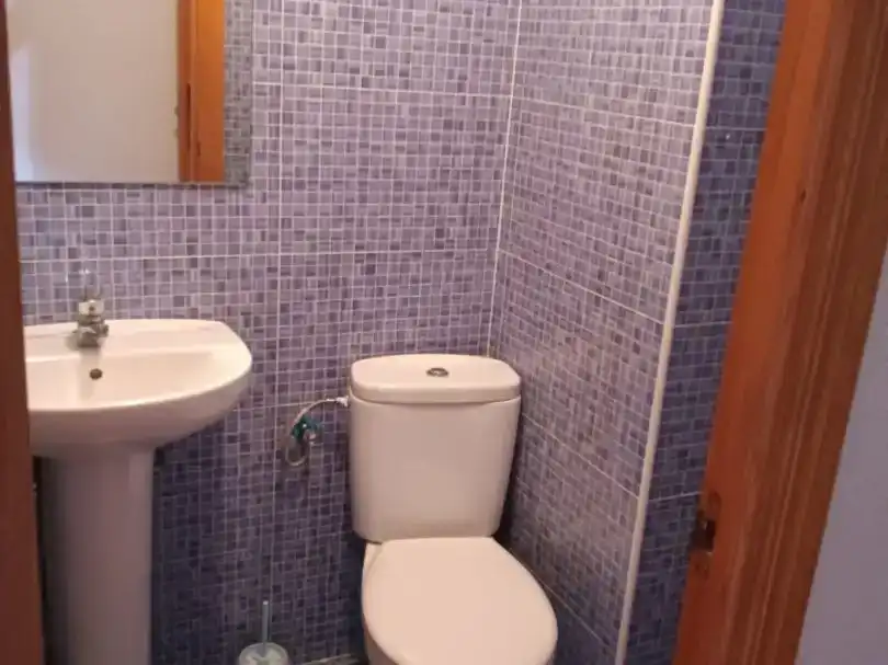 Badezimmer von Wohnung zur Miete in Murcia mit Klimaanlage, Privatgarten und Möbliert