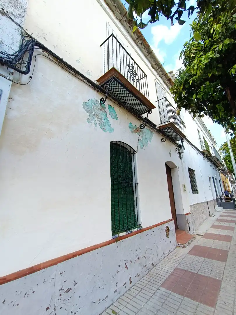 Casa adosada en venda a Plaza La Cruz, Ramal de Espartinas