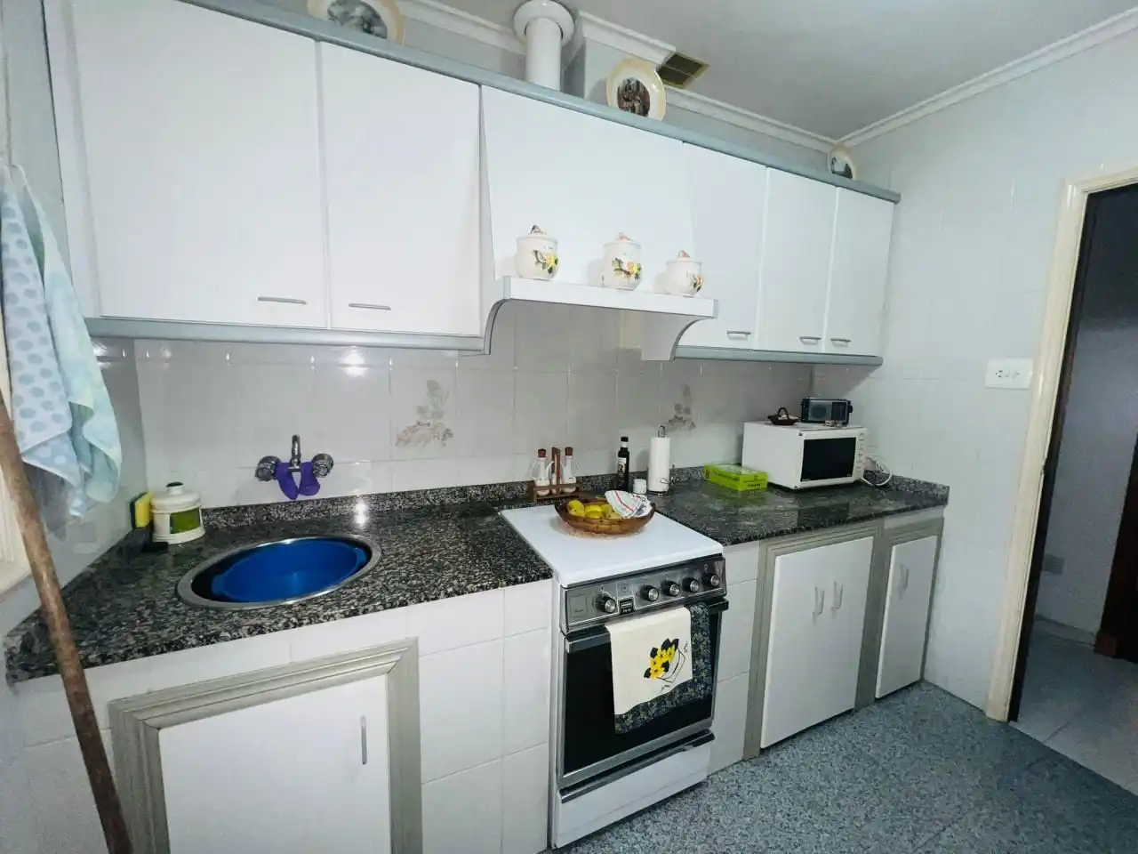 Kitchen of Houses for sale in Ourense Capital   with Heating, Terrace and Furnished