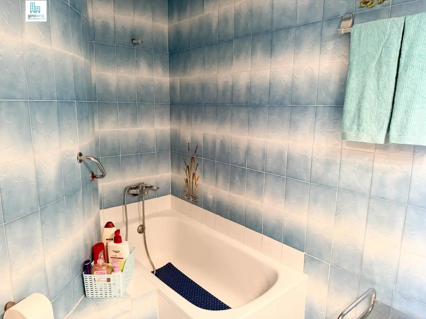 Badezimmer von Dachboden zum Verkauf in Blanes mit Terrasse