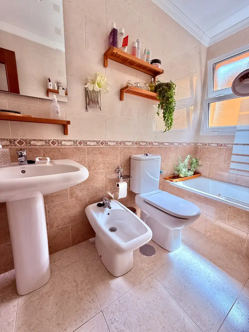 Bathroom of Flat for sale in Telde  with Terrace and Storage room