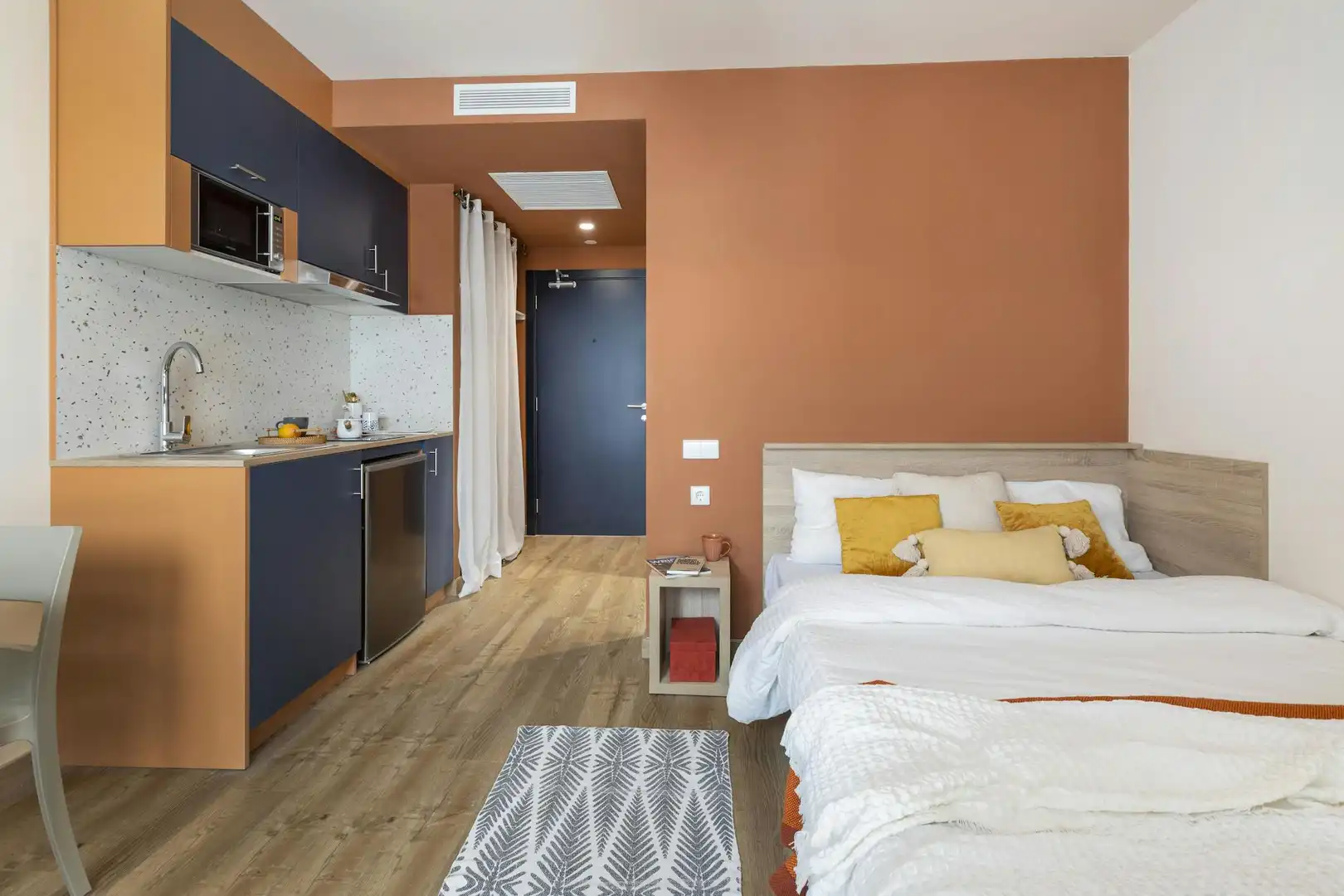 Bedroom of Flat for rent in  Valencia Capital  with Air Conditioner, Heating and Furnished