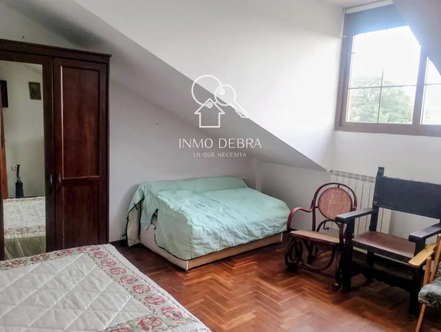 Schlafzimmer von Einfamilien-Reihenhaus zum Verkauf in Cudillero mit Heizung, Privatgarten und Terrasse