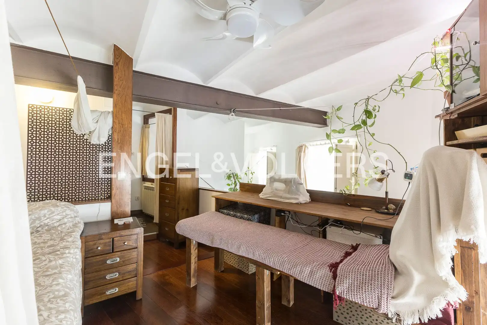 Habitación de Piso en venta en Barcelona con Calefacción y Amueblado