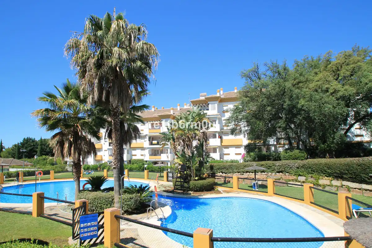 Apartamento con ascensor en venta en Milla de Oro, imagen 2