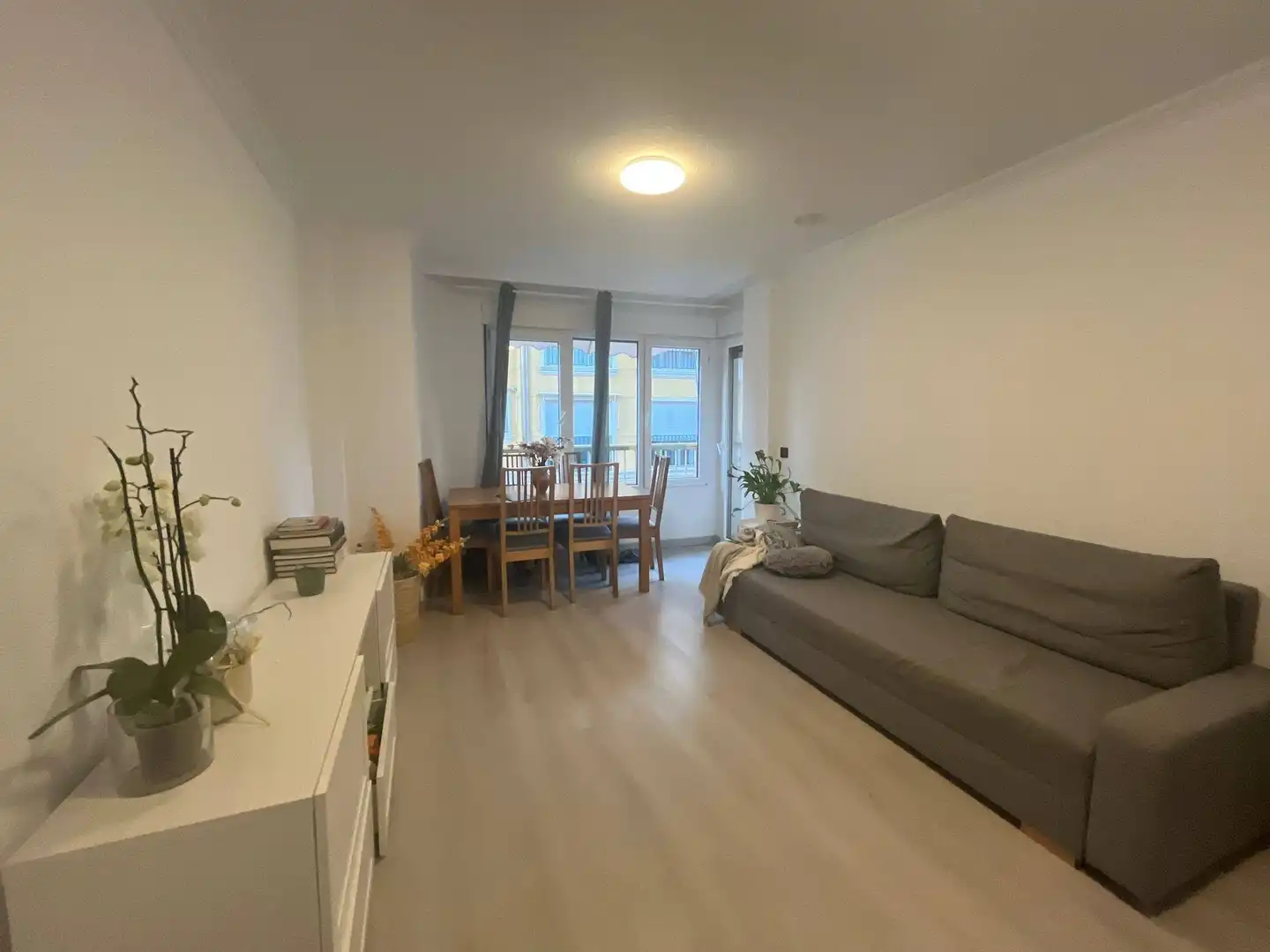Flat with terrace for sale in Calle Calle Antonio Pascual Quiles, imagen 2