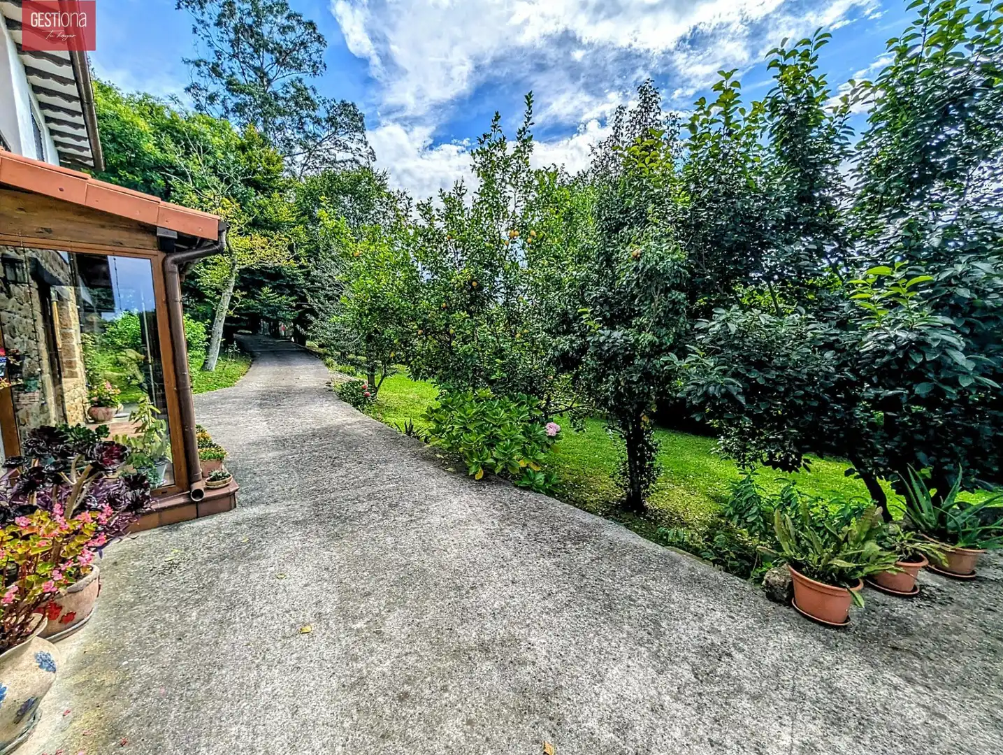 Jardín de Casa o chalet en venta en Escalante con Jardín privado y Balcón