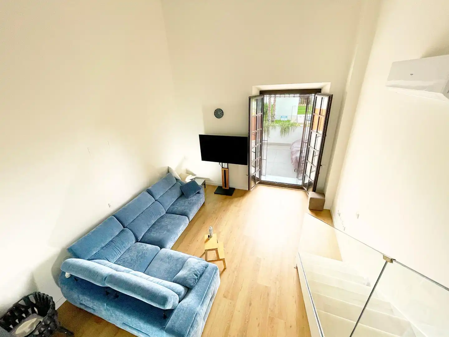 Sala d'estar de Casa o xalet en venda en El Puerto de Santa María amb Terrassa, Moblat i Piscina comunitària