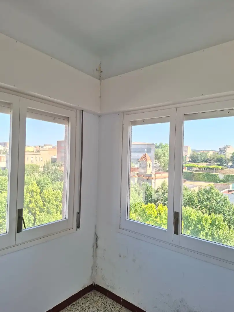 Appartamento con terrazza in vendita a Centre
