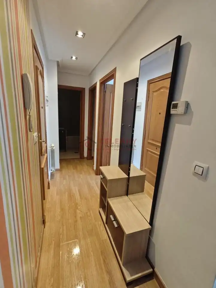 Piso de alquiler en Ourense Capital  con Calefacción, Parquet y Trastero