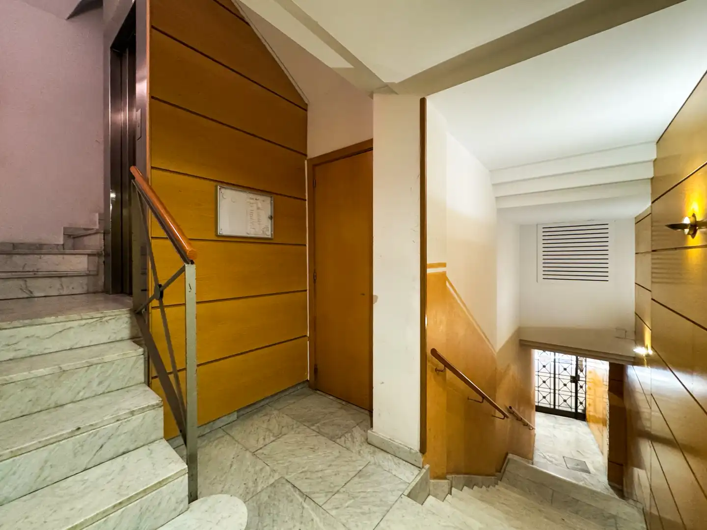 Piso en venta en Lleida con Calefacción, Parquet y Horno