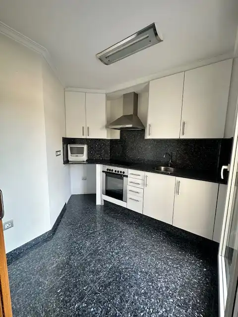 Küche von Maisonette zum Verkauf in Pravia mit Heizung, Terrasse und Abstellraum