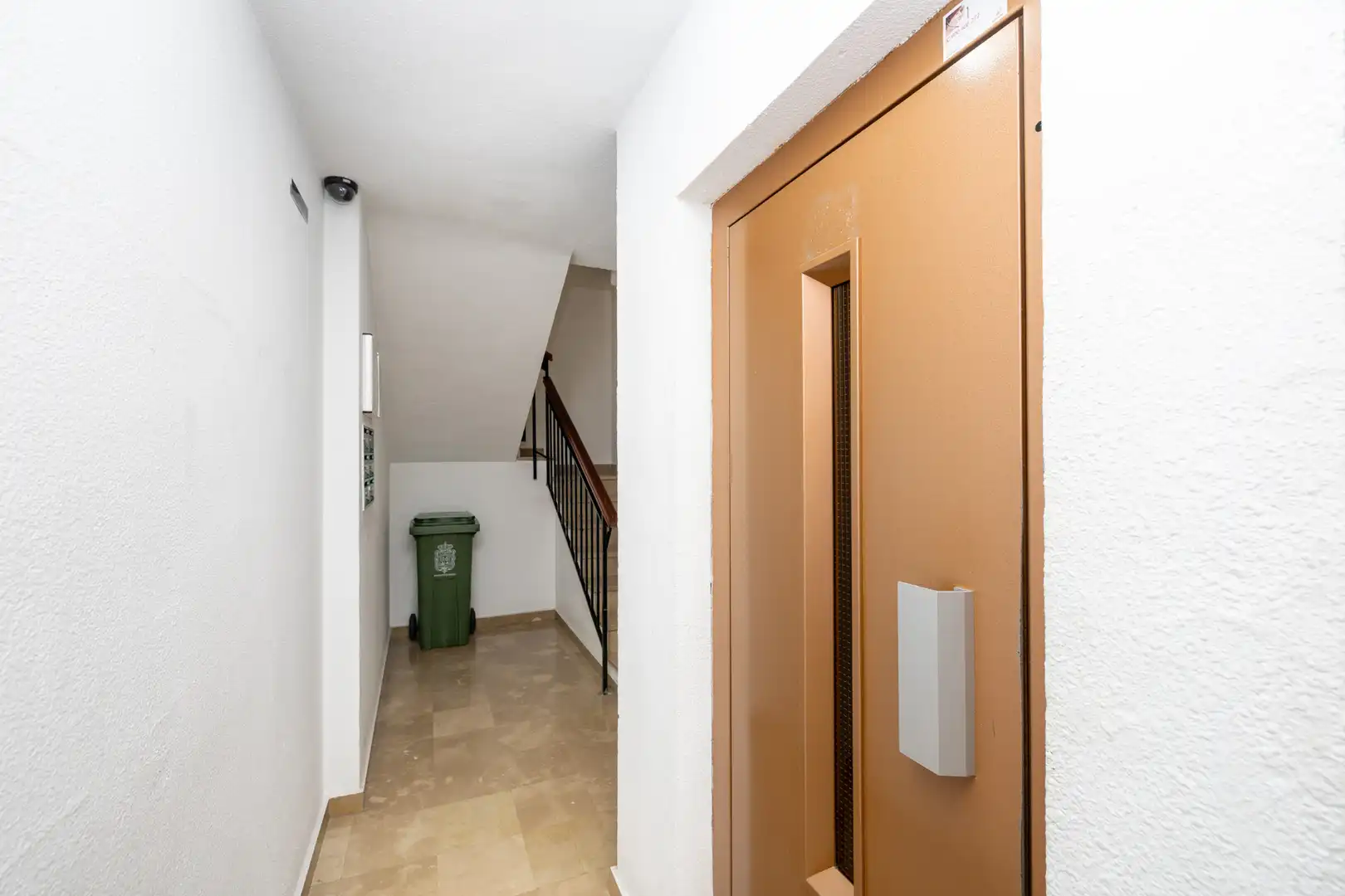 Piso de alquiler en Granada con Aire acondicionado, Calefacción y Terraza
