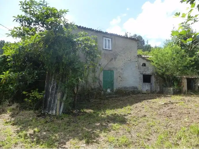 Vista exterior de Finca rústica en venda en Cesuras amb Jardí privat i Traster