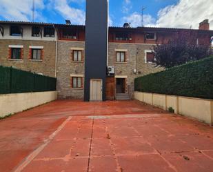 Exterior view of Single-family semi-detached for sale in Vitoria - Gasteiz  with Heating