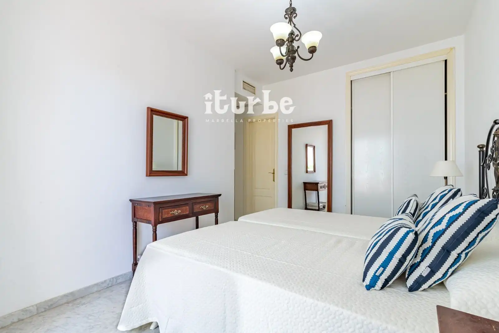 Wohnung zur Miete in Principe Alfonso Hohenloh, La Carolina - Guadalpín