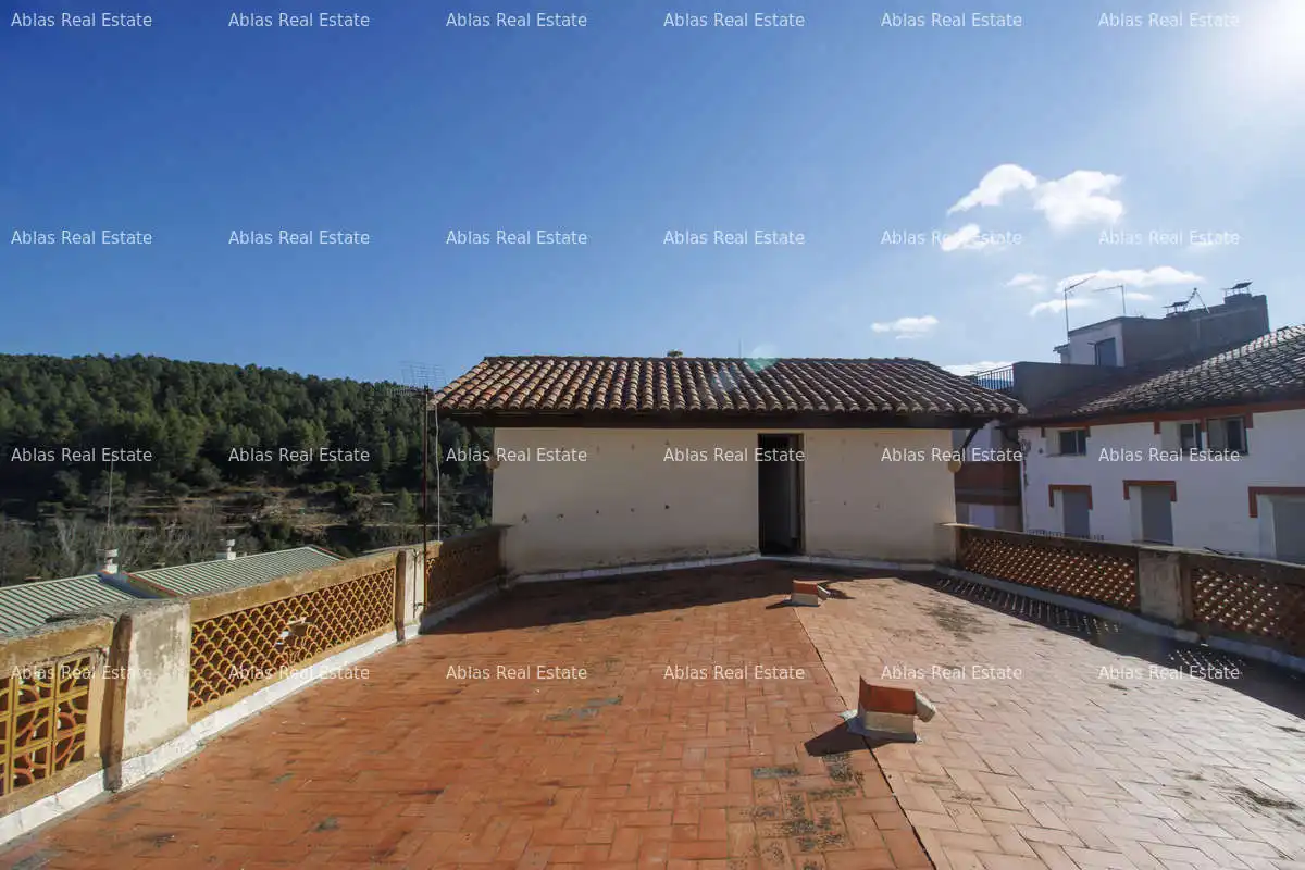 Terrassa de Casa o xalet en venda en Montanejos amb Terrassa, Traster i Balcó