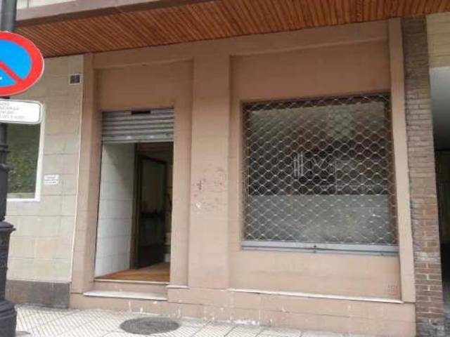 Local comercial en Venta en Calle Maximiliano Arboleya, 26 en Vallobín