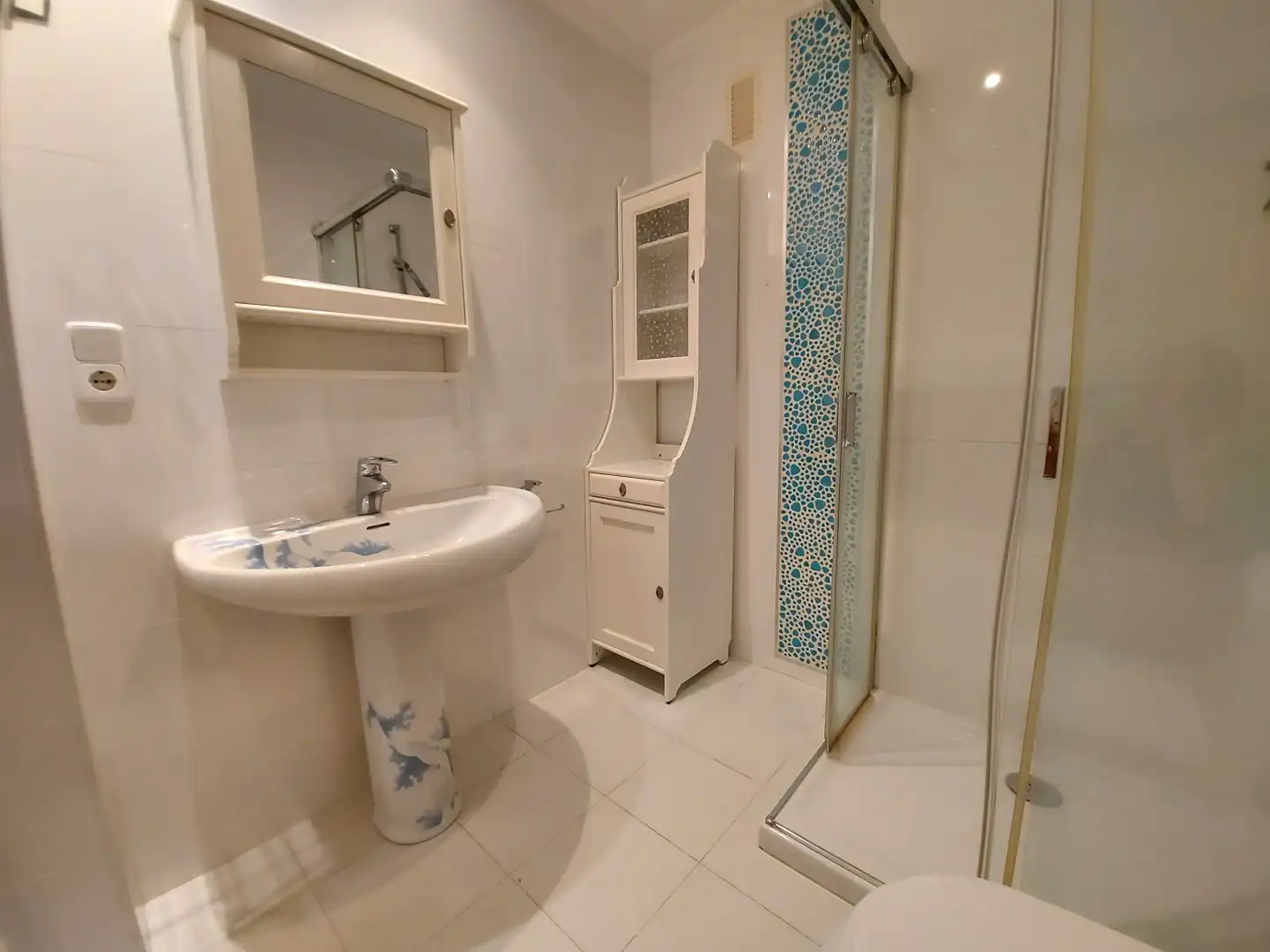 Badezimmer von Wohnung zum Verkauf in  Logroño mit Heizung, Parkett und Terrasse