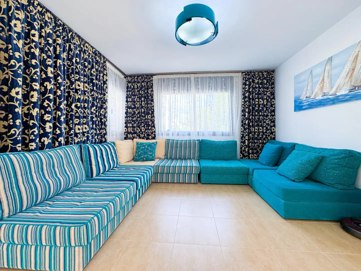 Sala de estar de Casa o chalet en venta en Torredembarra con Aire acondicionado, Calefacción y Jardín privado
