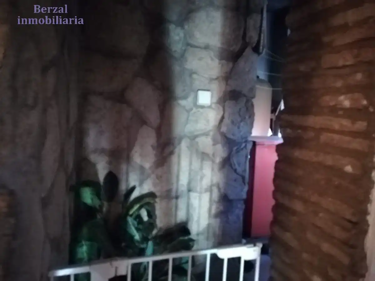 Finca rústica en venda en  Logroño amb Jardí privat, Traster i Balcó