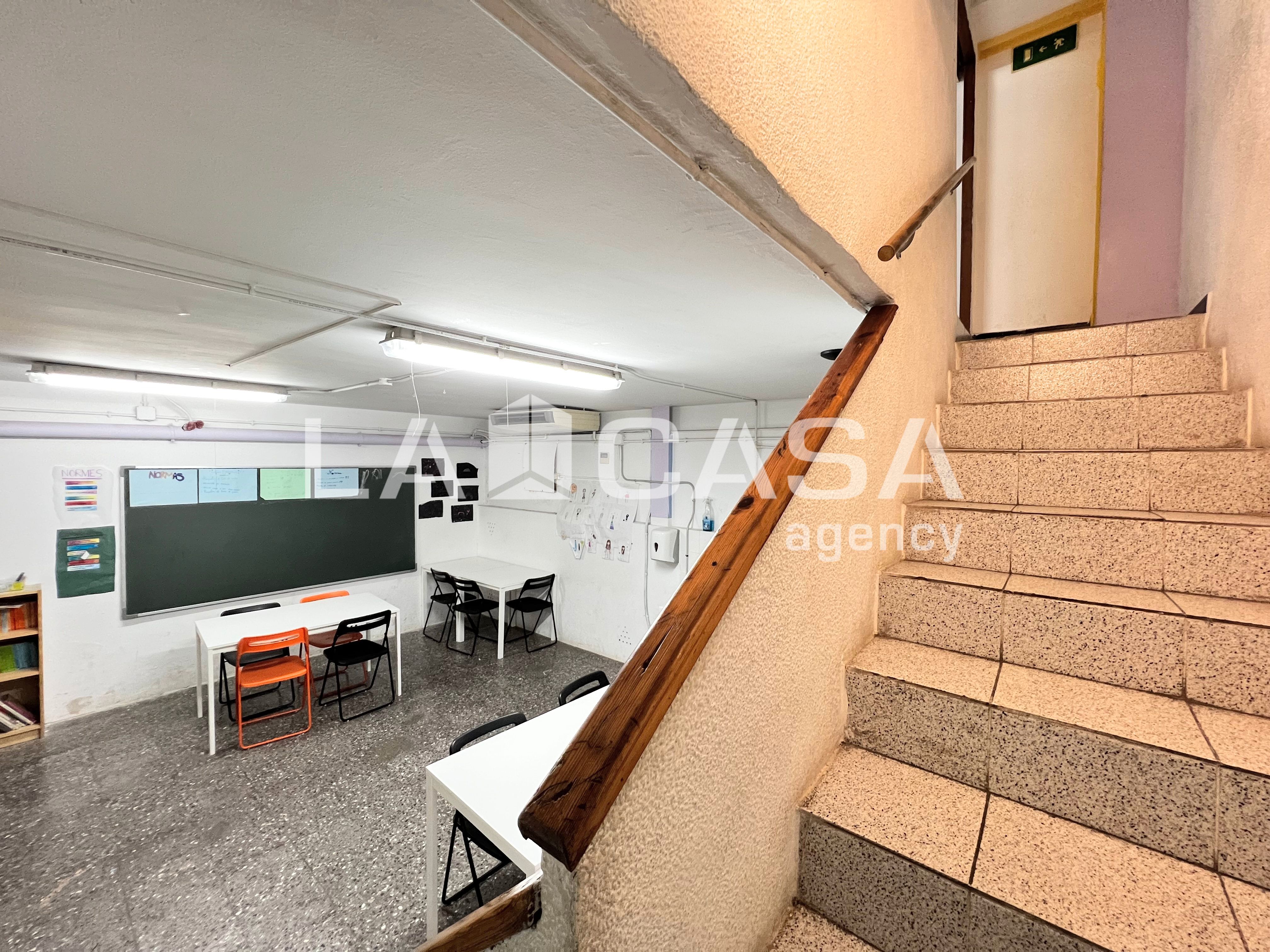 Planta baja for sale in Badalona  with Terrace and Storage room