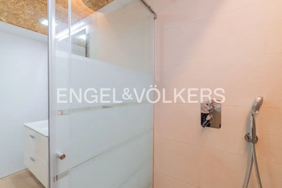 Bany de Àtic de lloguer en Torrevieja amb Calefacció