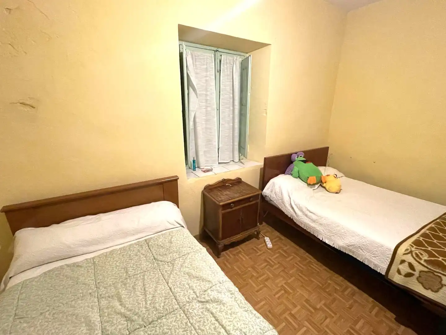 Habitación de Casa o chalet en venta en Vegacervera con Trastero y Amueblado