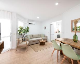 Sala d'estar de Apartament de lloguer en Málaga Capital amb Aire condicionat, Terrassa i Balcó