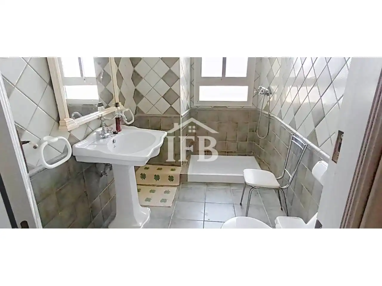 Bathroom of Houses for sale in Herreruela  with Terrace and Swimming Pool