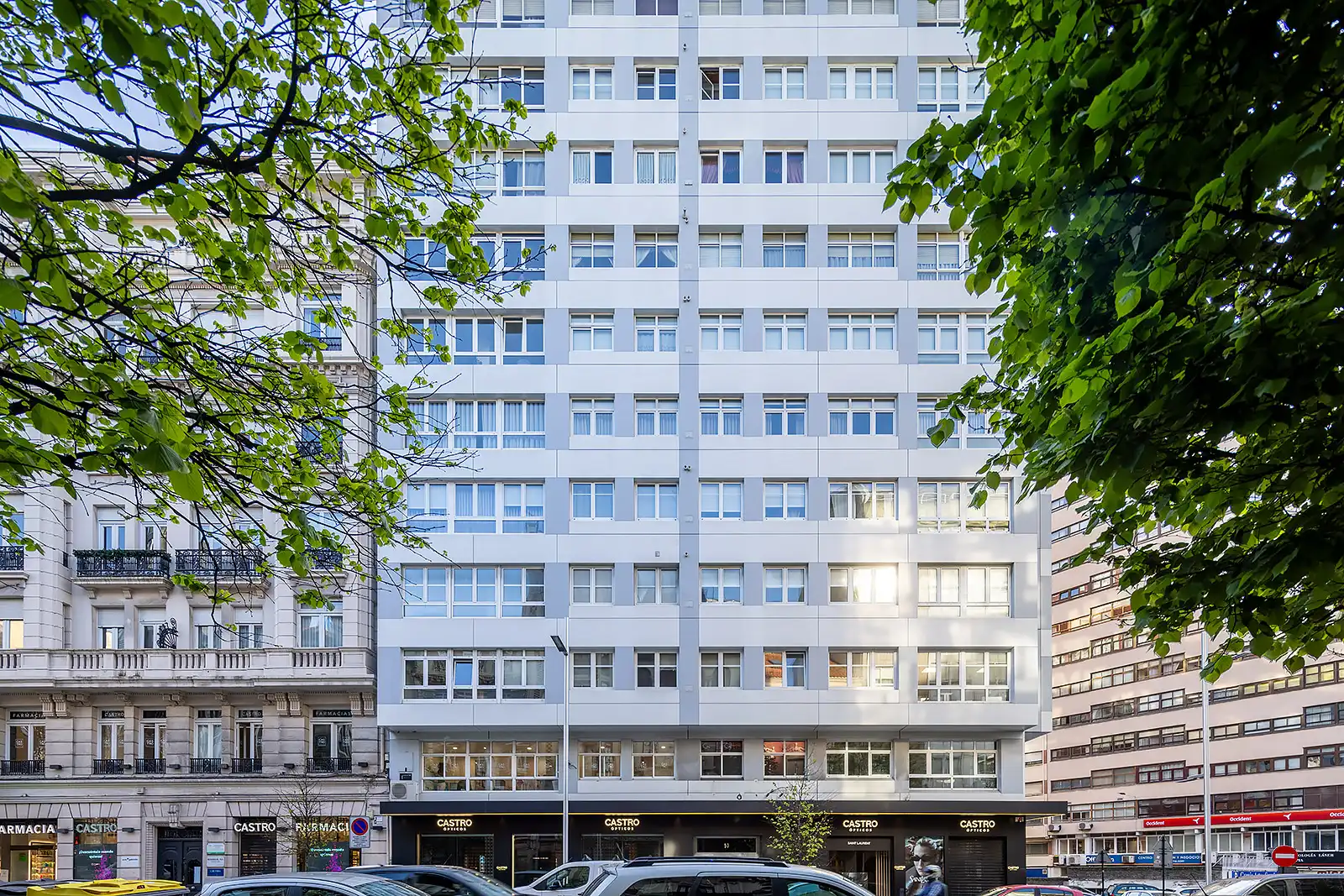 Pis en venda a Avenida Fernández Latorre, Cuatro Caminos - Plaza de la Cubela