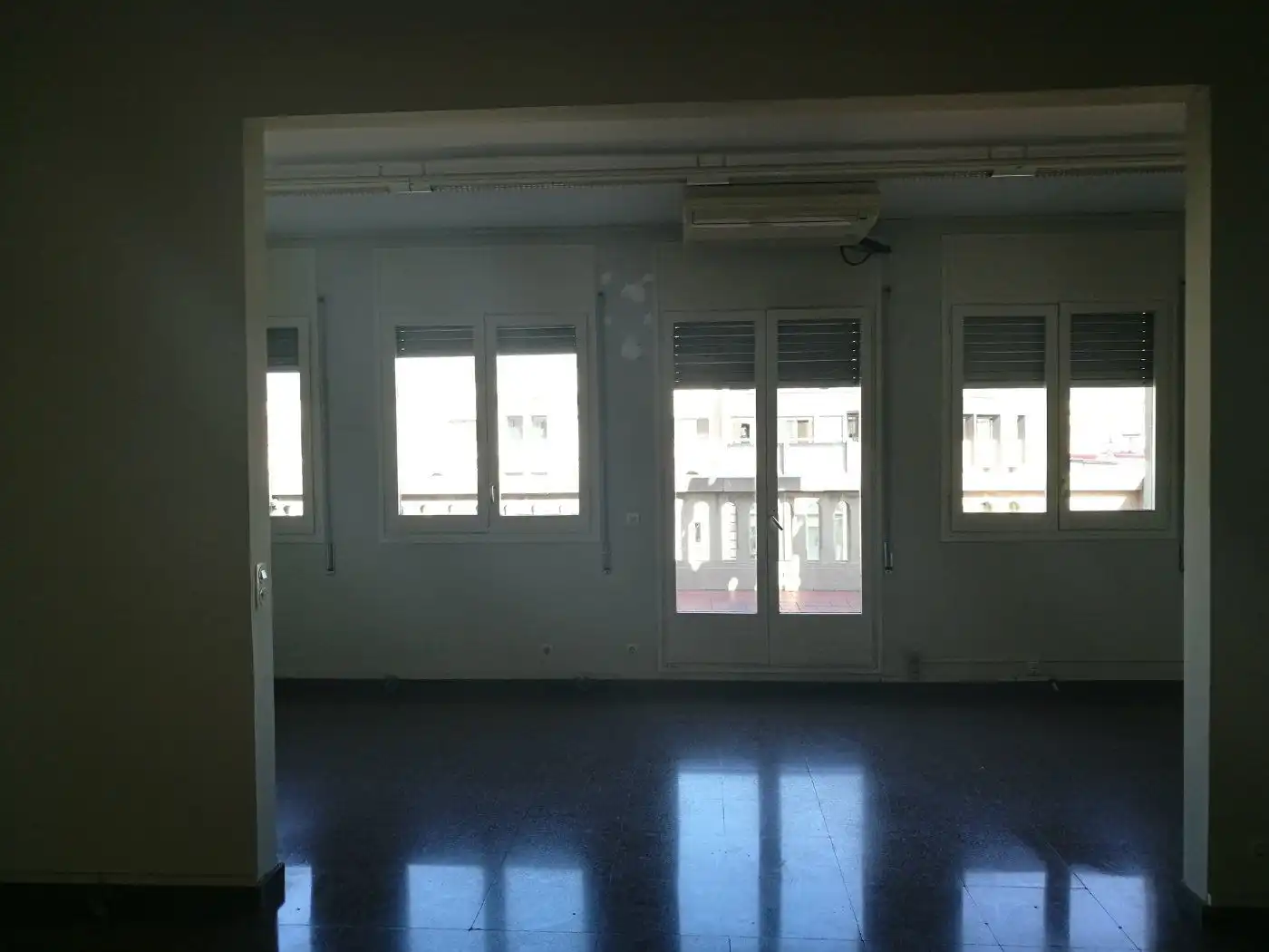 Büro zur Miete in Barcelona mit Klimaanlage und Heizung
