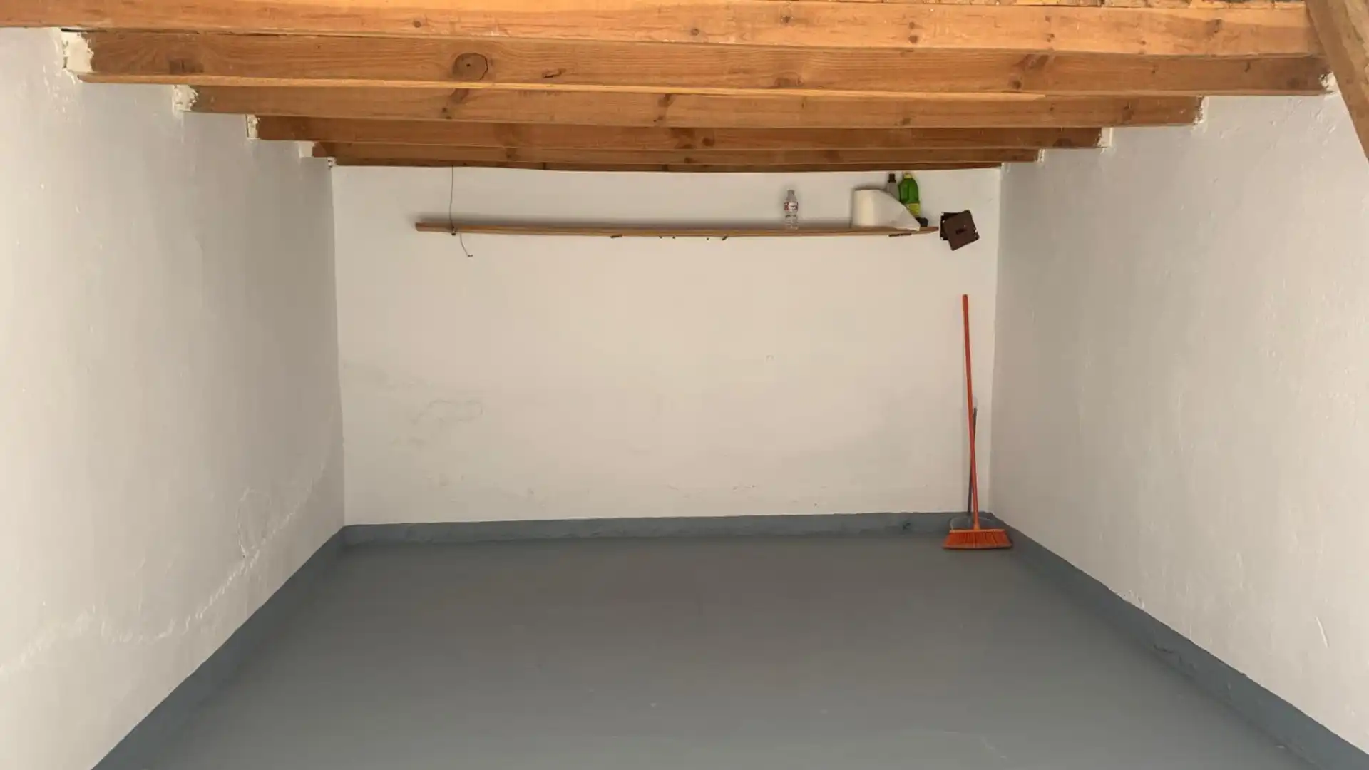 Garage for rent in Zamora Capital 