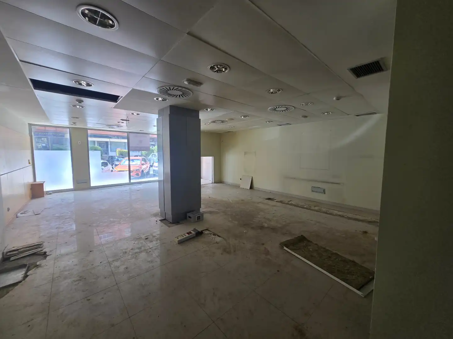 Local en venta en Coslada con Aire acondicionado