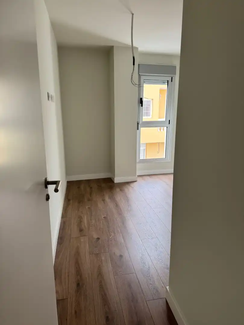 Flat for rent in Las Palmas de Gran Canaria  with Parquet flooring, Storage room and Swimming Pool