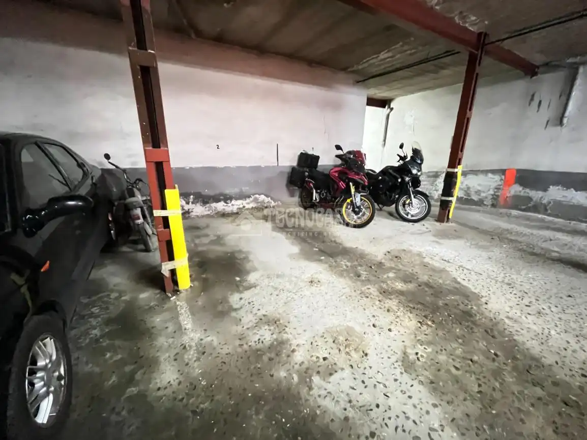 Parking de Garaje en venta en Loeches