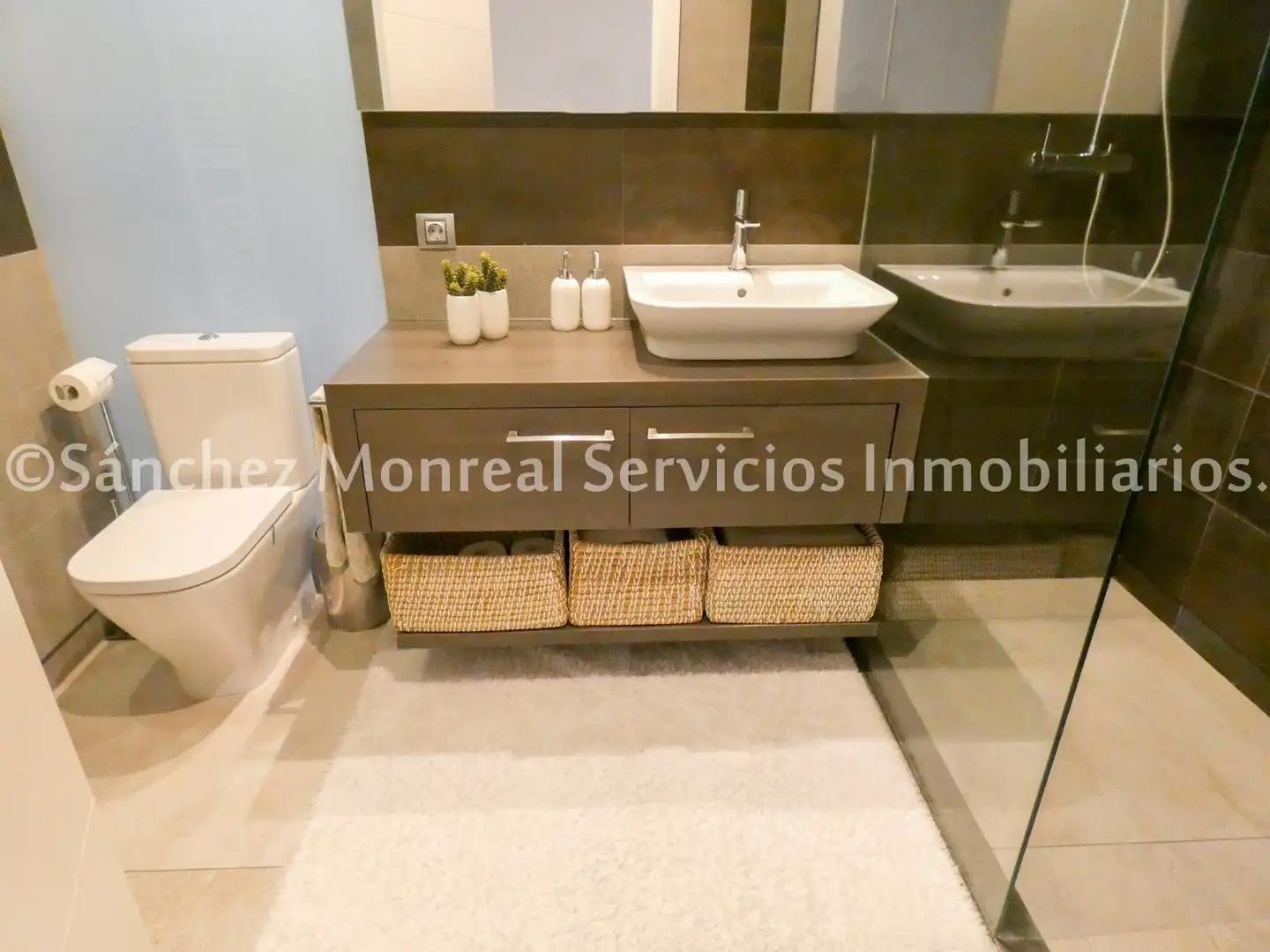 Baño de Casa o chalet en venta en Alcázar de San Juan con Aire acondicionado, Calefacción y Jardín privado