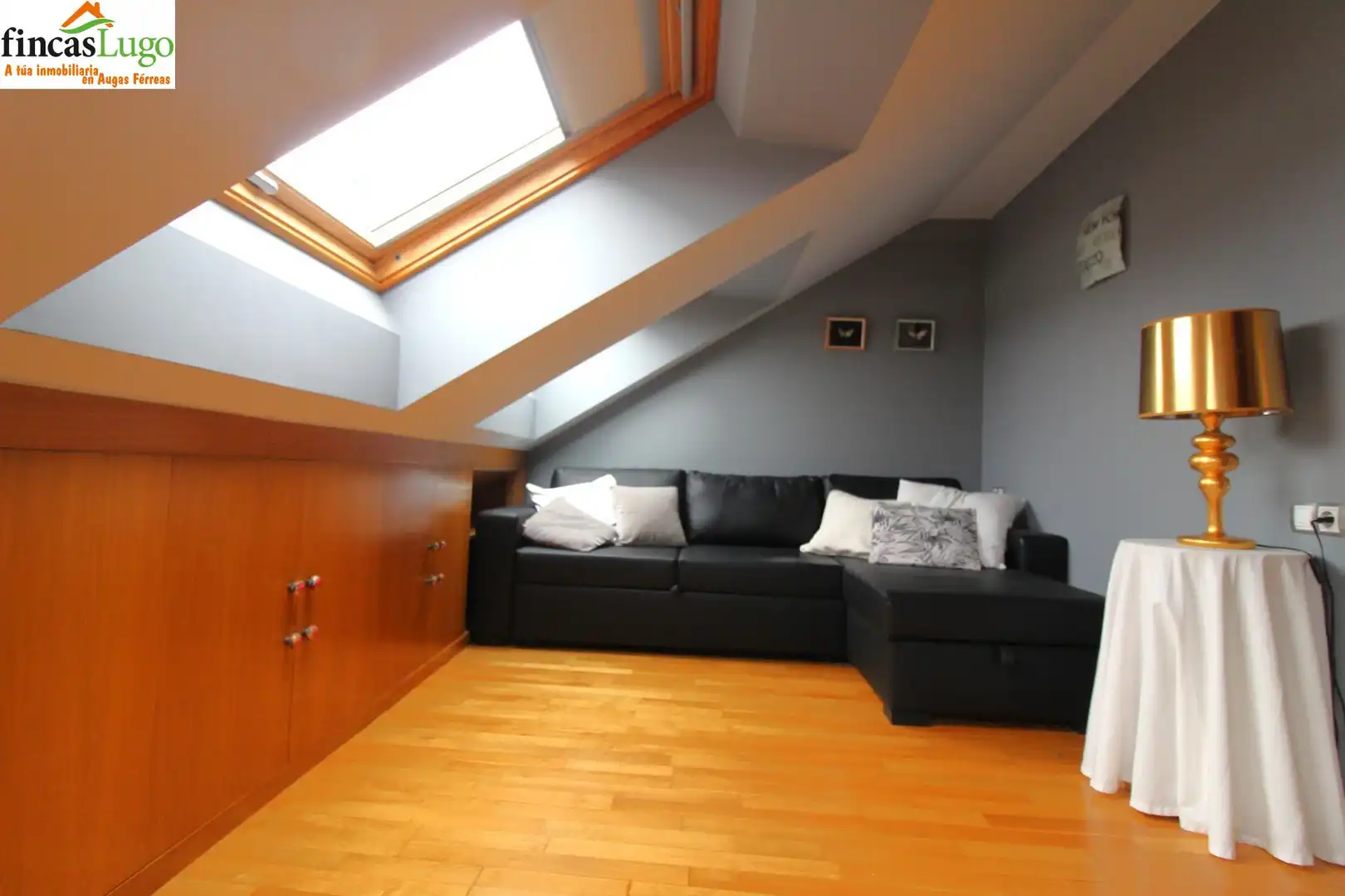 Sala de estar de Estudio en venta en Lugo con Trastero y Amueblado