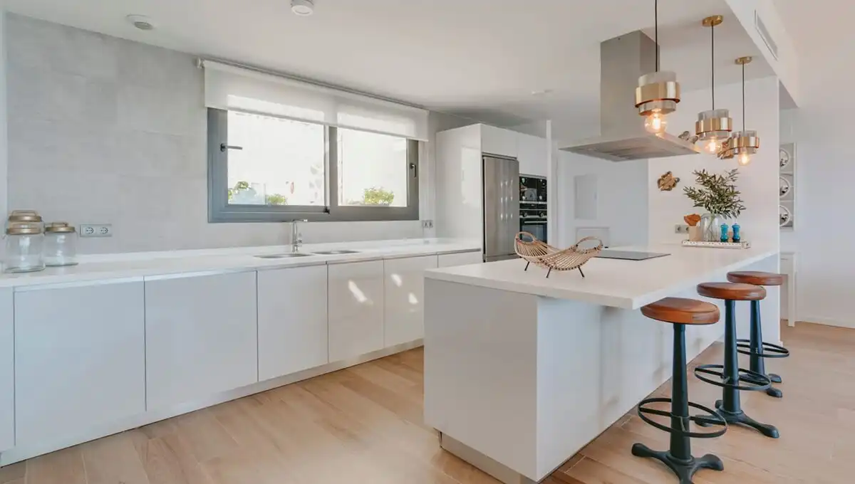 Cocina de Ático en venta en La Alcaidesa con Aire acondicionado, Calefacción y Jardín privado
