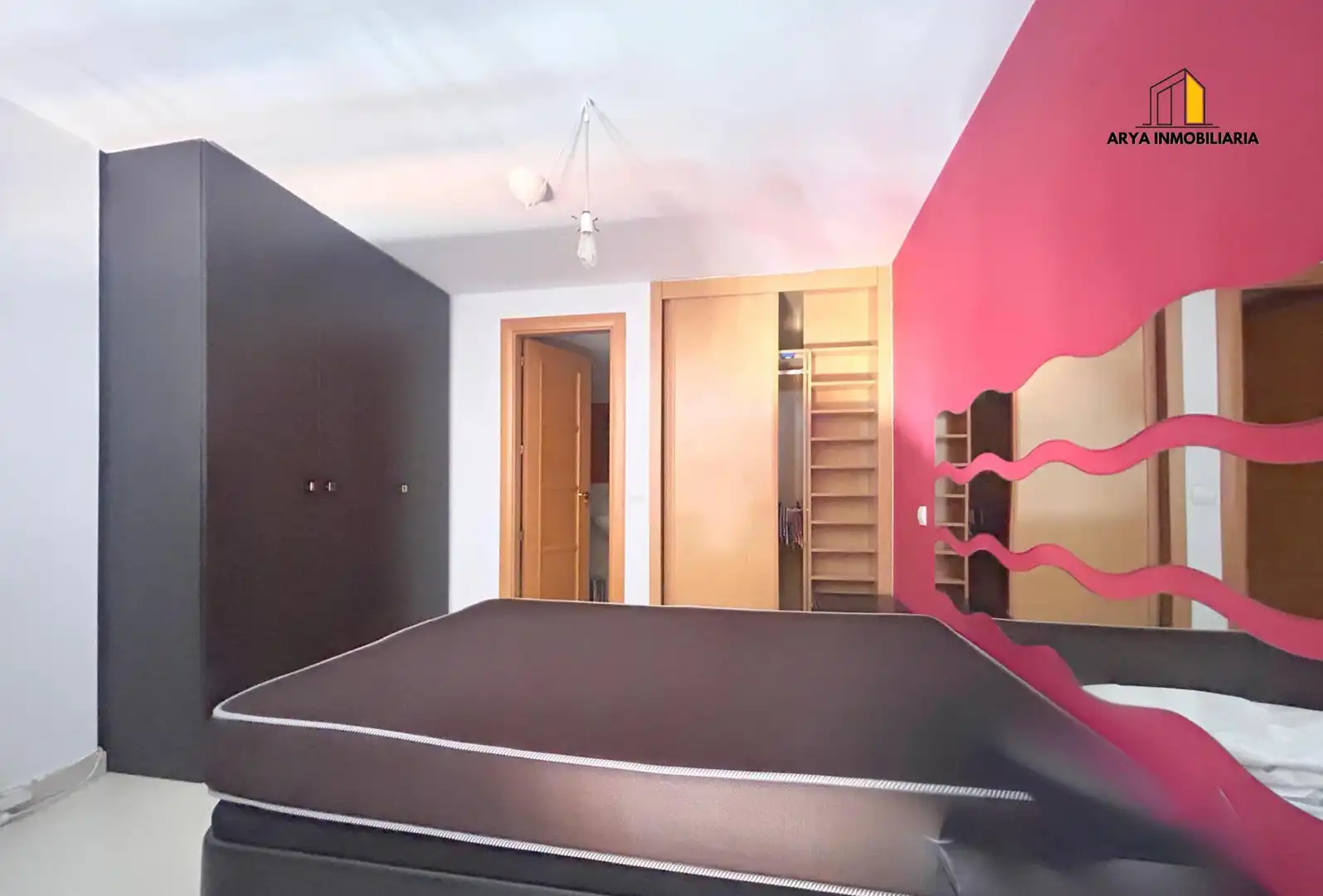 Habitación de Loft de alquiler en Loeches con Calefacción, Trastero y Amueblado
