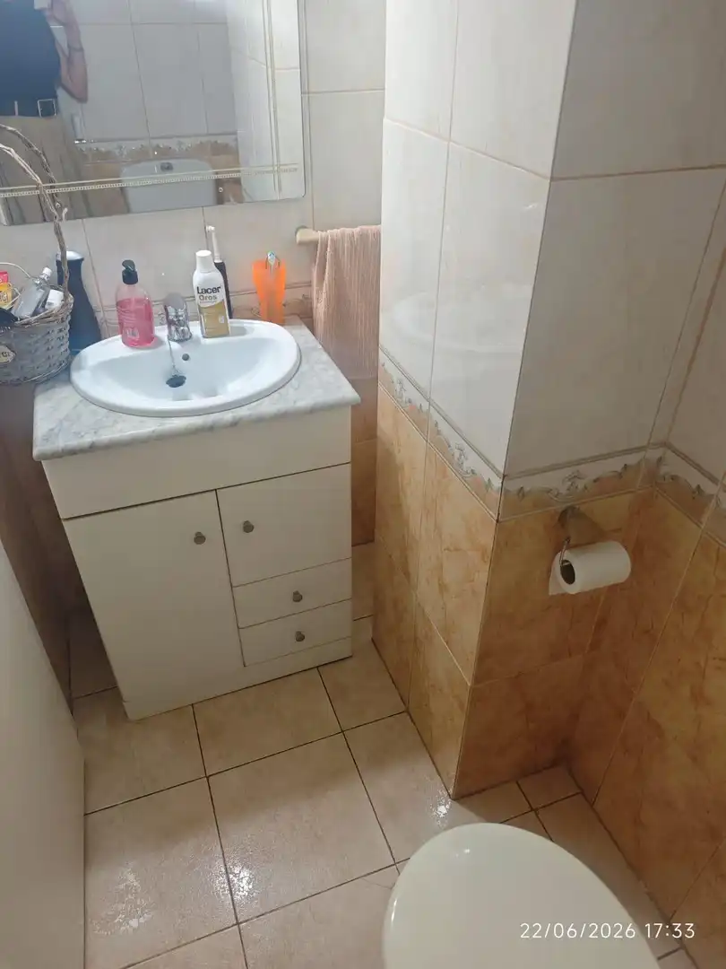 Bathroom of Flat for sale in Valencia  with Air Conditioner and Parquet flooring