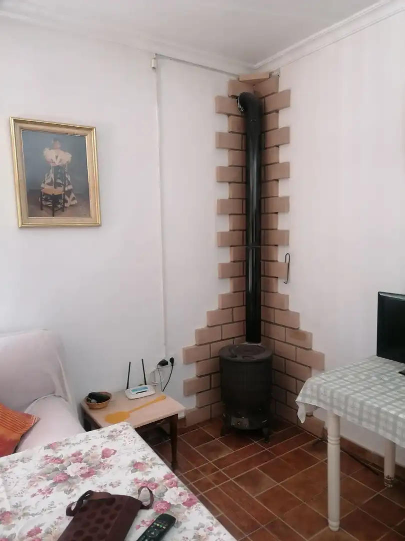 Casa rústica amb piscina en venda a La Carlota, imagen 2