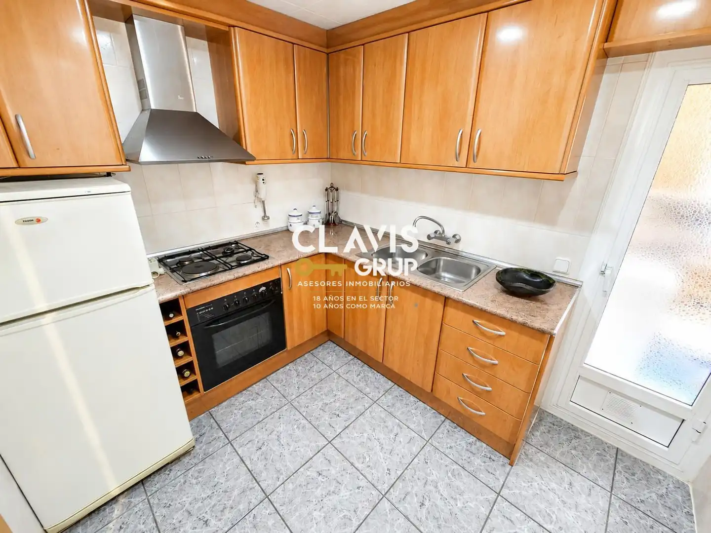 Küche von Wohnung zum Verkauf in Barcelona mit Heizung, Terrasse und Möbliert