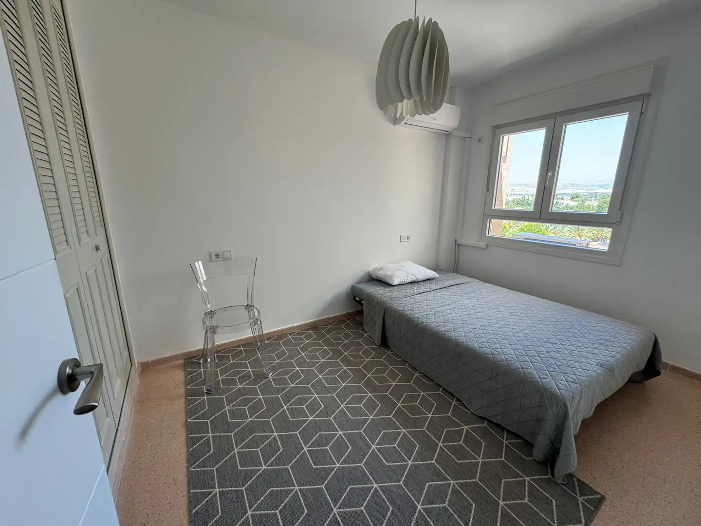 Schlafzimmer von Wohnungen zur Miete in El Campello mit Klimaanlage, Heizung und Möbliert