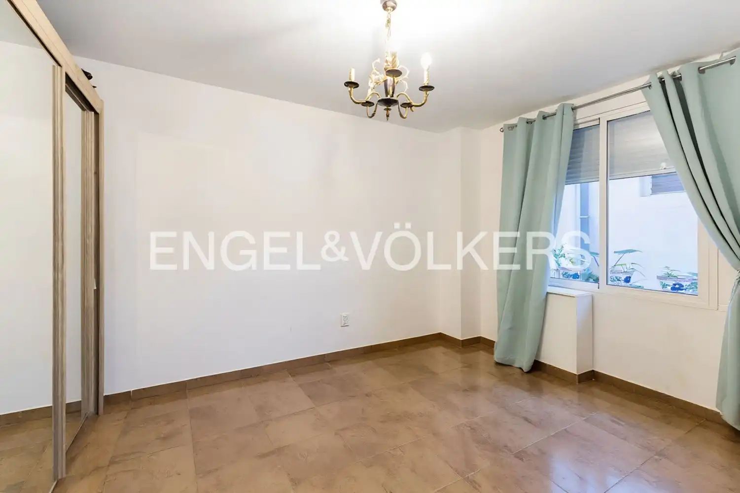 Dining room of Flat for sale in Valencia  with Heating, Terrace and Storage room