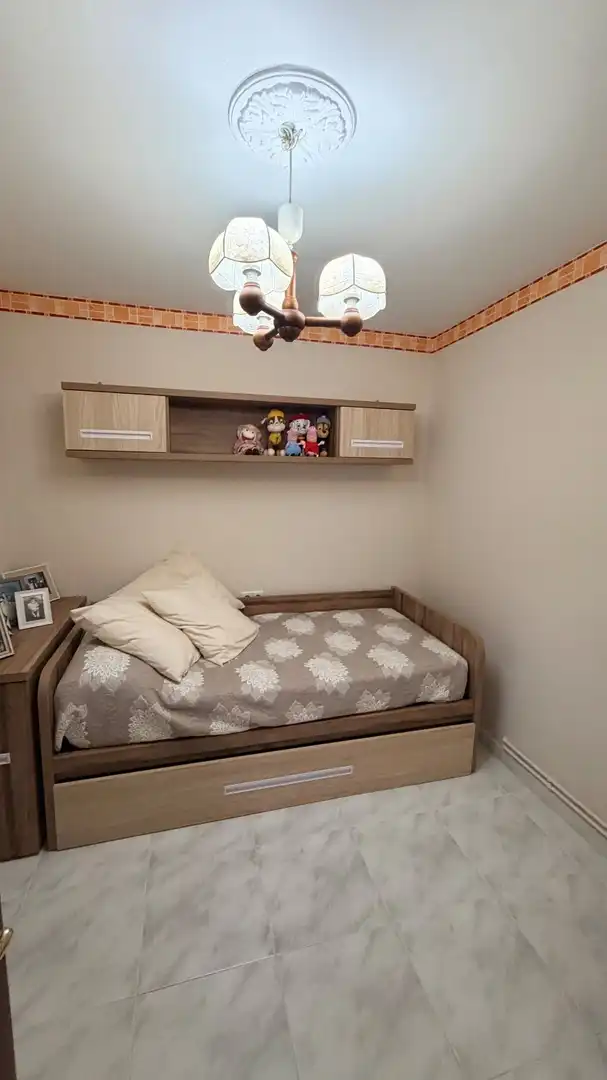 Schlafzimmer von Wohnung zum Verkauf in Ferrol mit Heizung und Möbliert