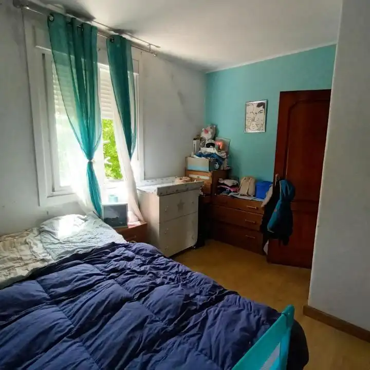 Habitación de Casa o chalet en venta en Vigo  con Calefacción, Jardín privado y Terraza