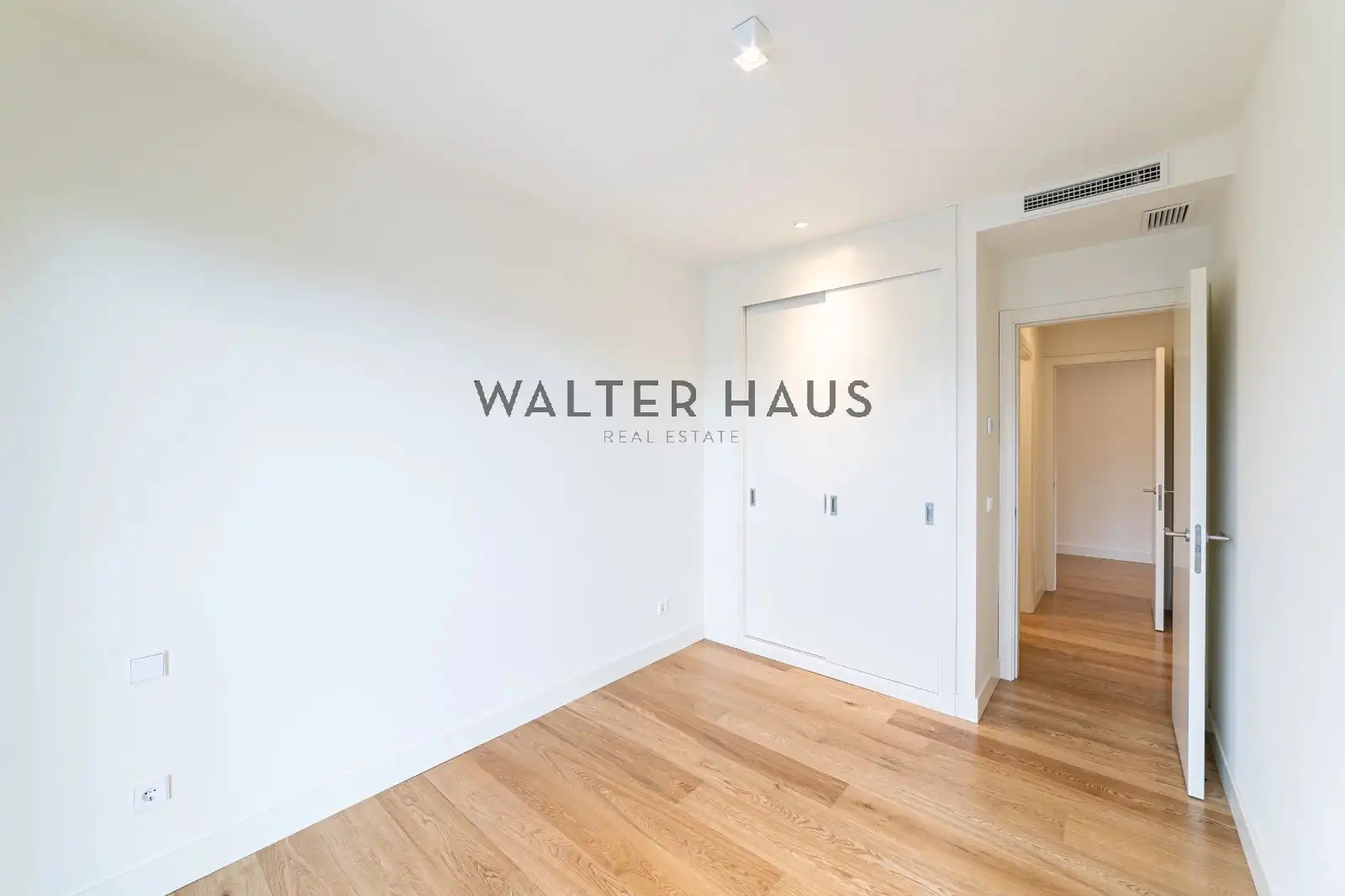 Habitación de Piso de alquiler en Madrid con Aire acondicionado, Calefacción y Horno