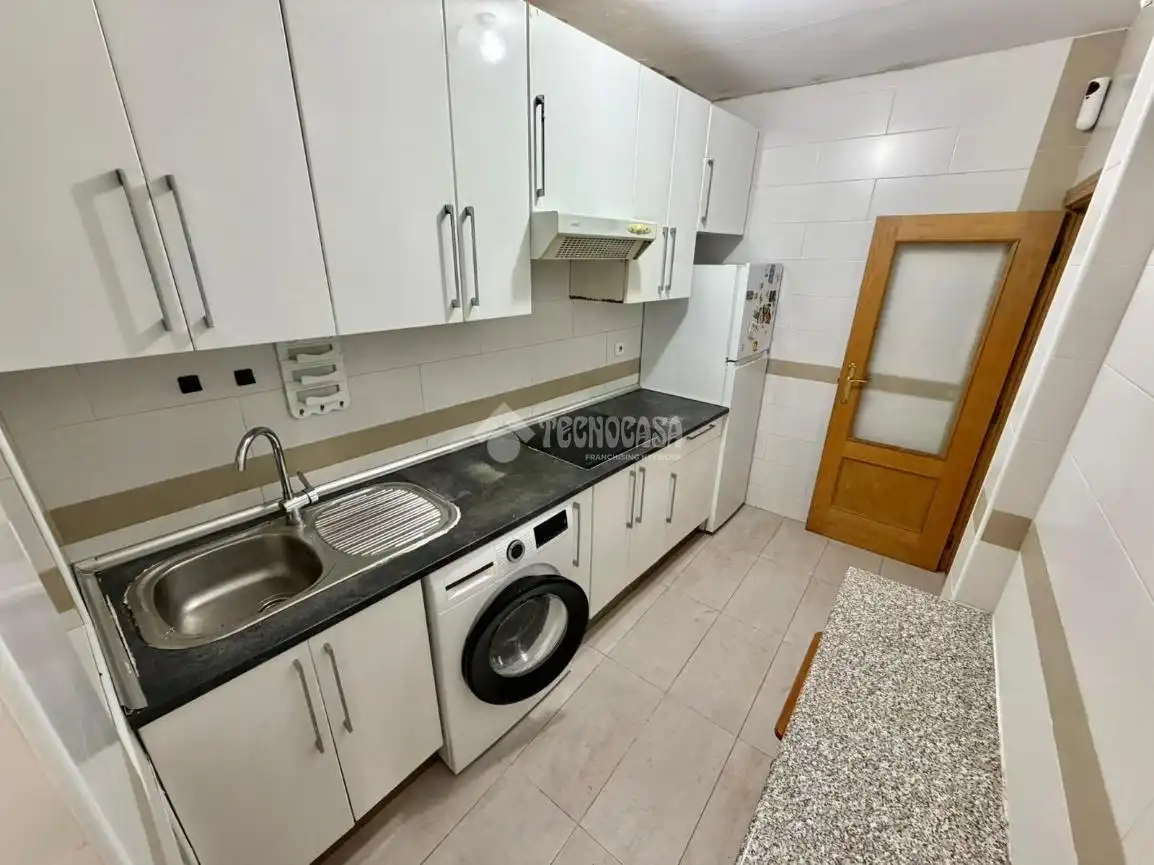Küche von Wohnung zum Verkauf in Madrid