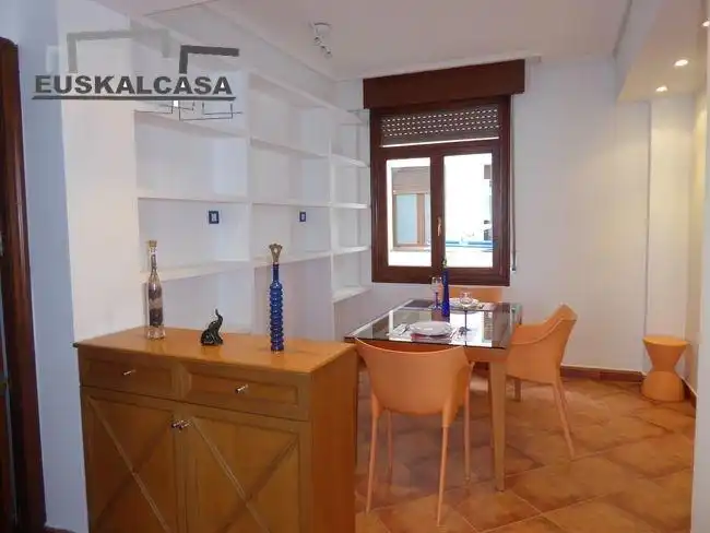 Dining room of Flat for rent in Basurtu - Zorrotza